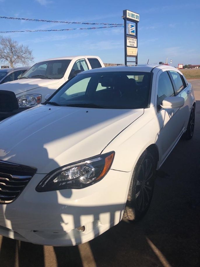 2012 Chrysler 200