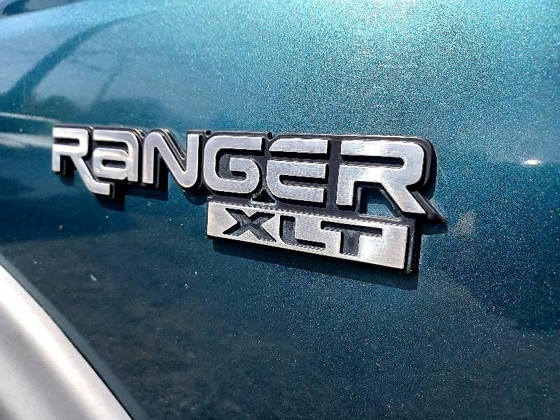 1995 Ford Ranger XL image 12