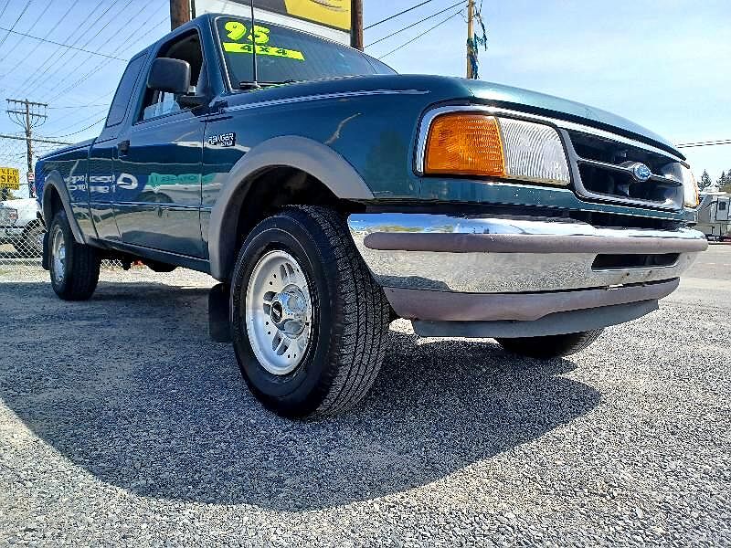 1995 Ford Ranger XL image 1