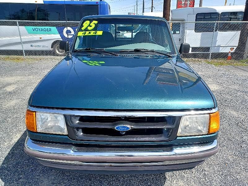1995 Ford Ranger XL image 2