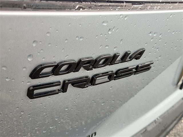 2023 Toyota Corolla Cross SE image 4
