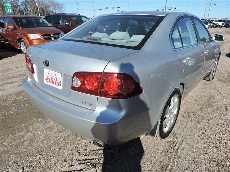 2007 Kia Optima LX image 5