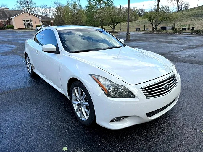 2011 Infiniti G37