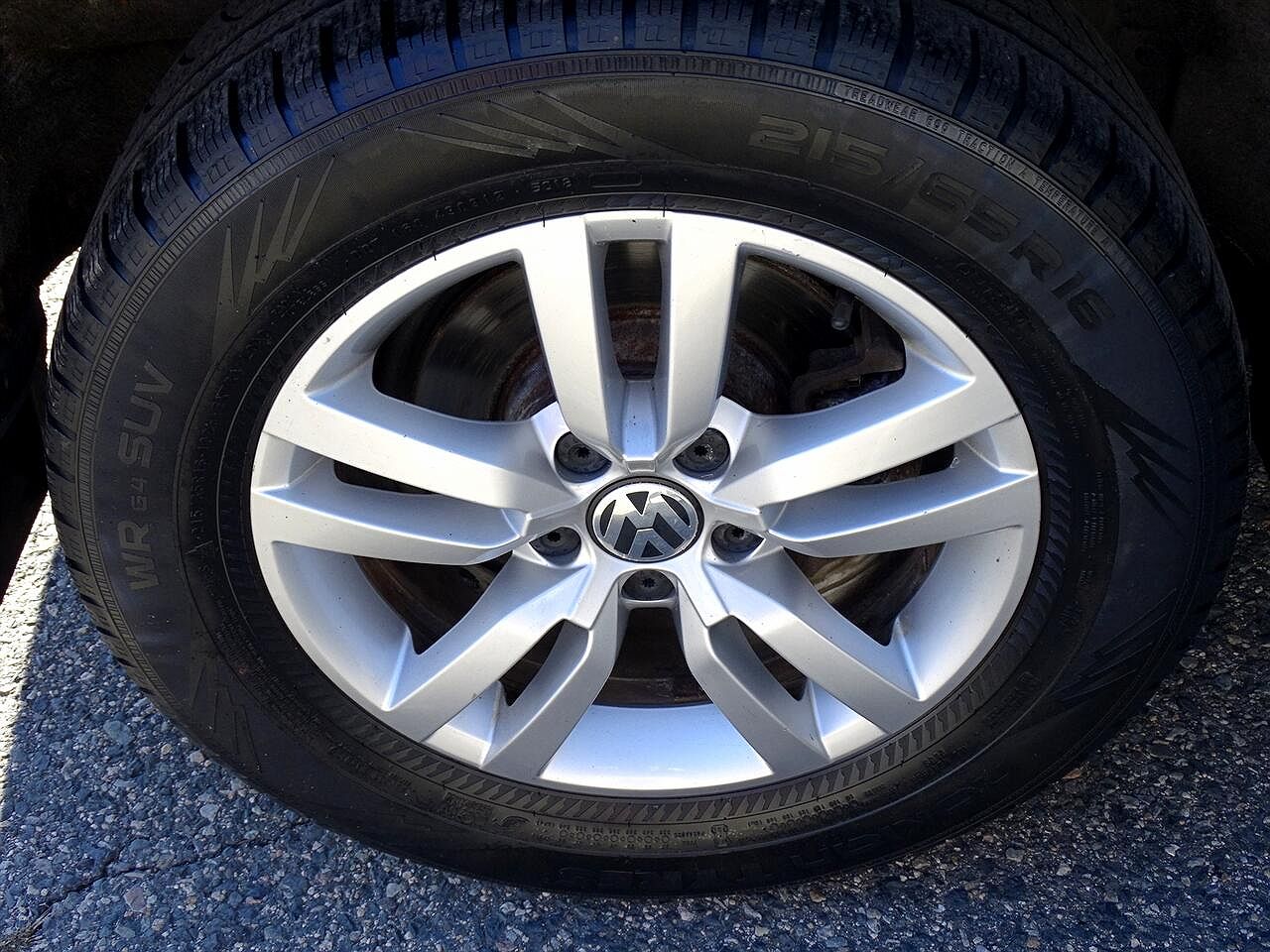 2013 Volkswagen Tiguan S image 18
