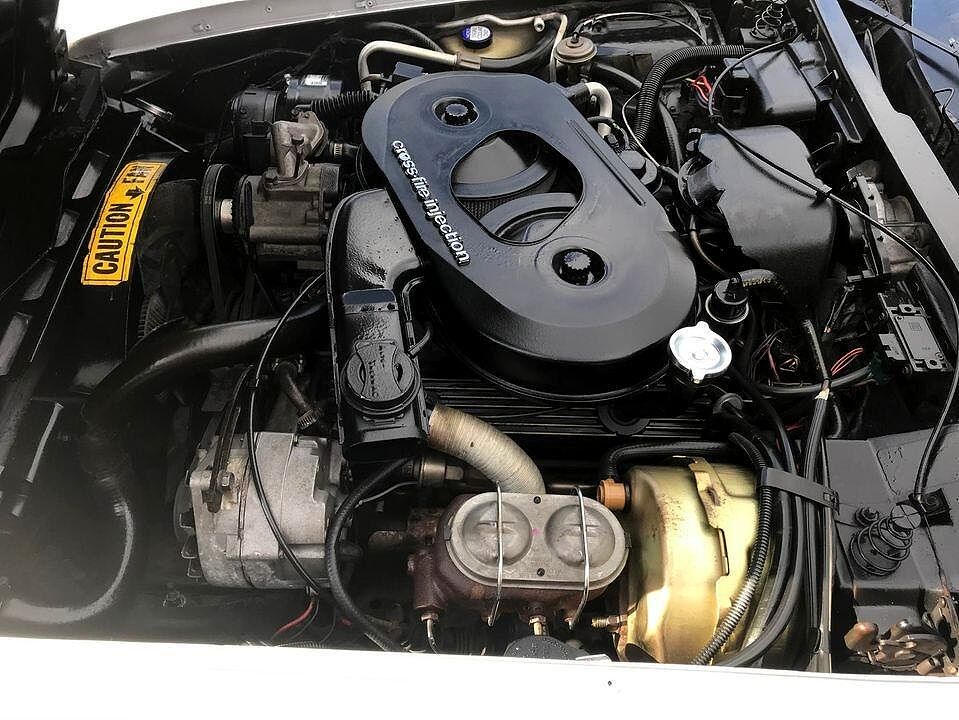 1982 Chevrolet Corvette null image 16