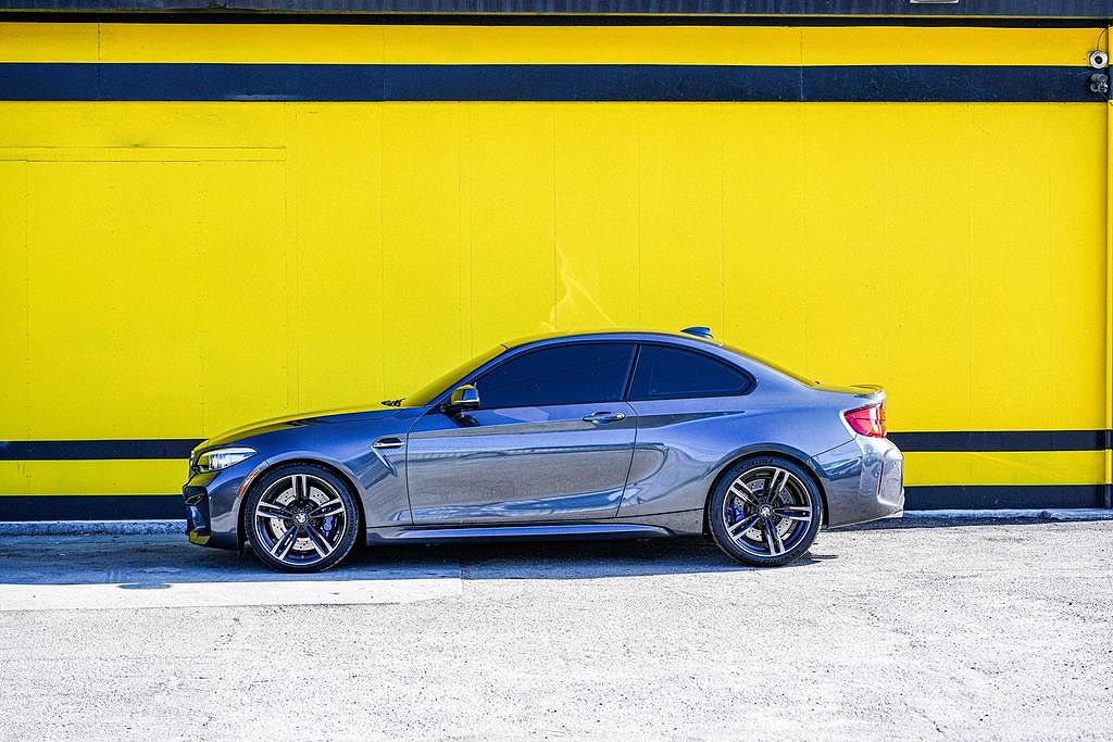 2018 BMW M2 null image 3