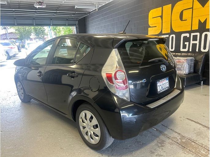 2013 Toyota Prius c