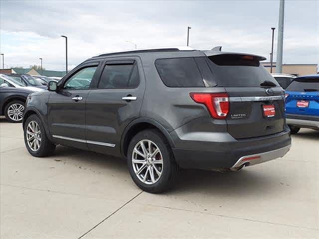 2017 Ford Explorer Limited Edition image 2