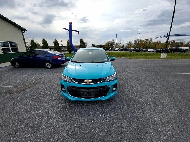 2020 Chevrolet Sonic LT image 1