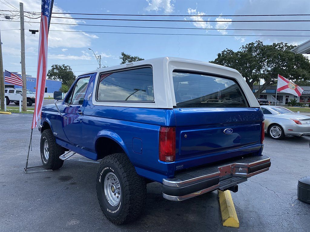 1991 Ford Bronco Custom image 2