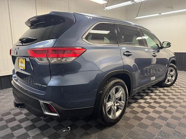 2017 Toyota Highlander