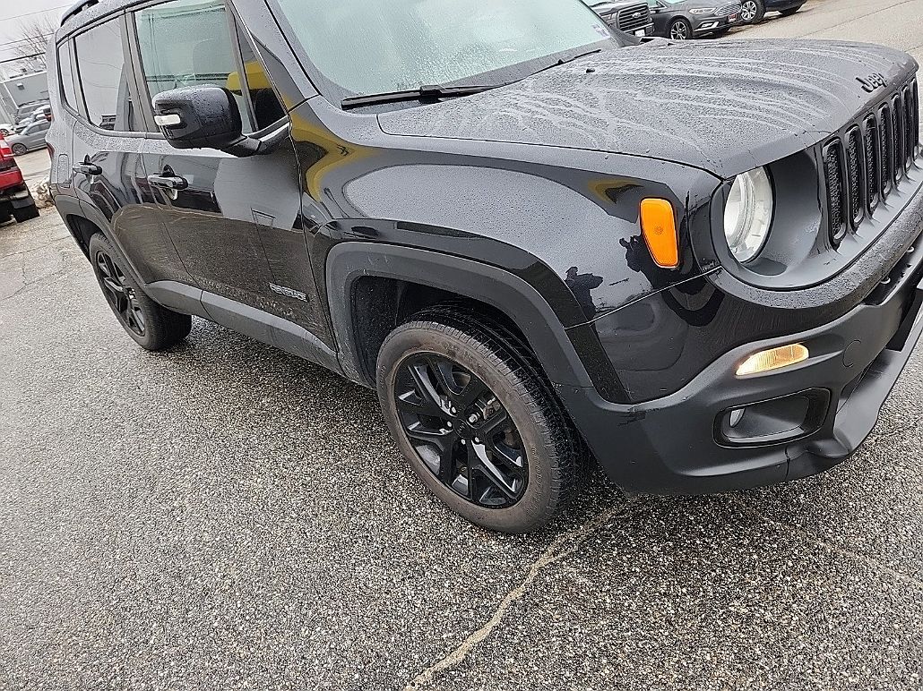 2016 Jeep Renegade Dawn of Justice image 0