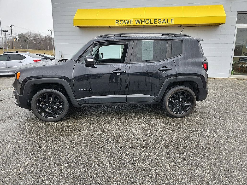 2016 Jeep Renegade Dawn of Justice image 3