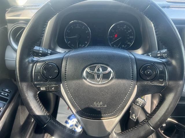 2016 Toyota RAV4 XLE image 12
