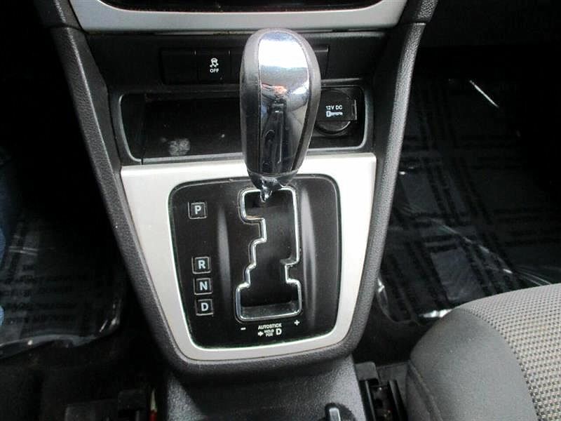 2012 Dodge Caliber SXT image 19