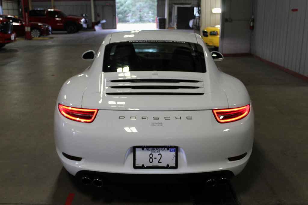 2014 Porsche 911 Carrera image 11