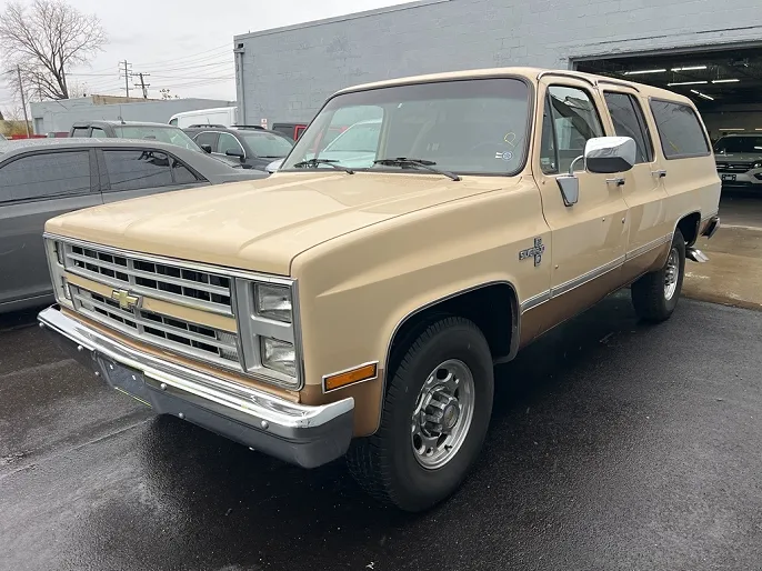 1987 Chevrolet Suburban 20