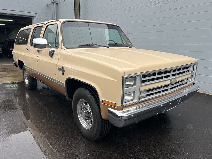 1987 Chevrolet Suburban 20