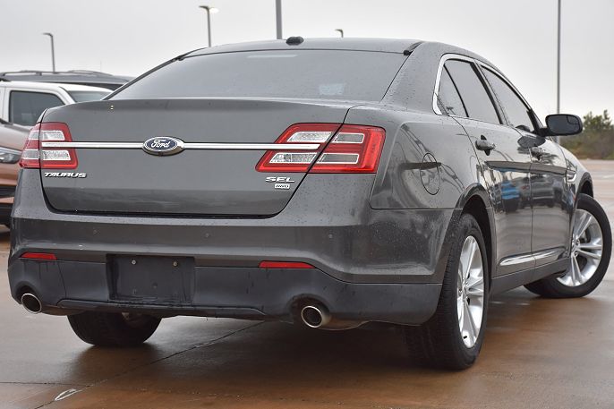 2017 Ford Taurus