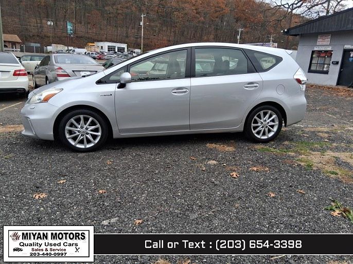 2013 Toyota Prius v