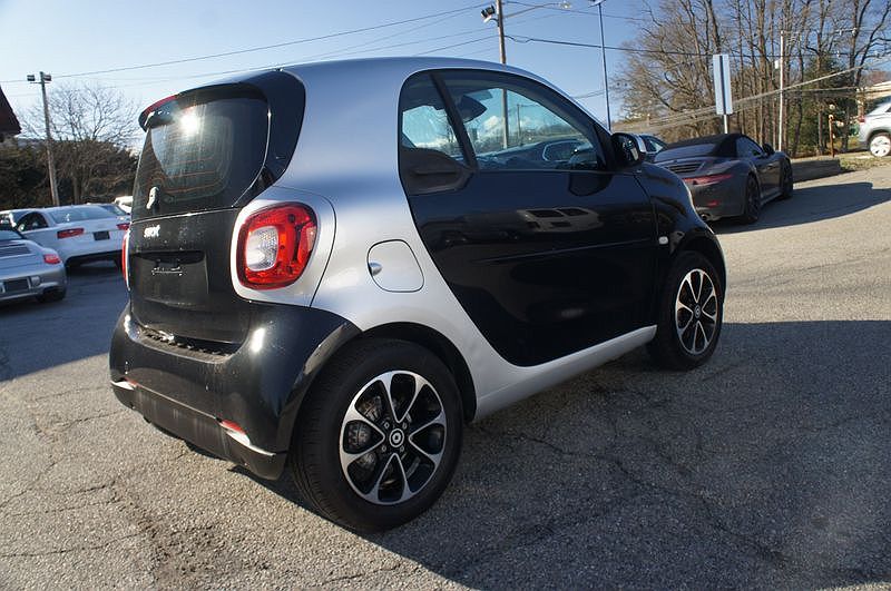 2016 Smart Fortwo Passion image 9