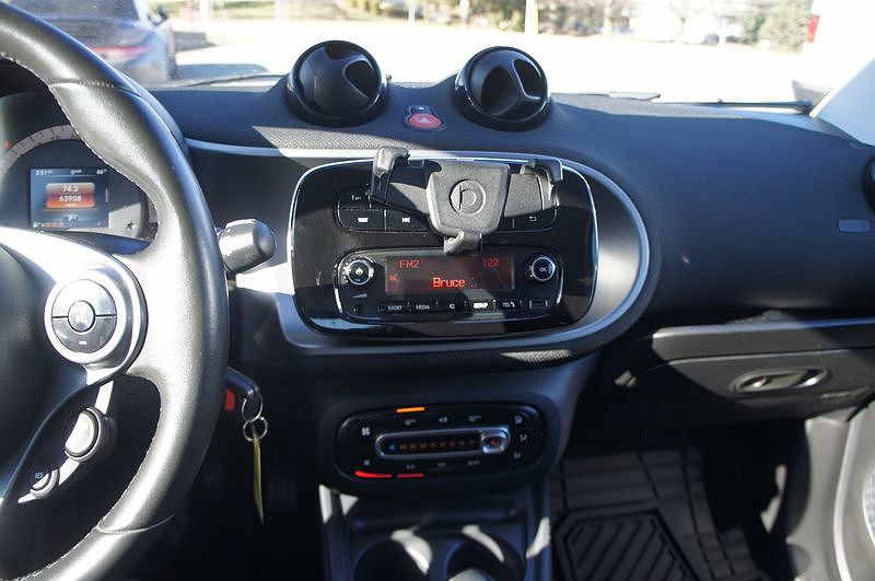 2016 Smart Fortwo Passion image 24