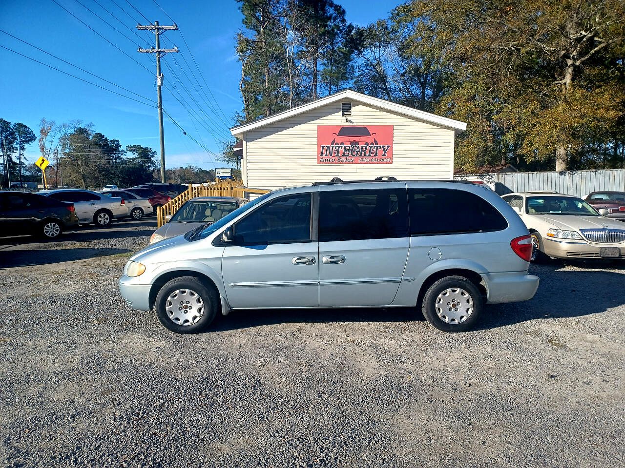 2002 Chrysler Town & Country LX image 0