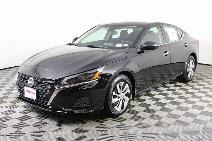 2025 Nissan Altima