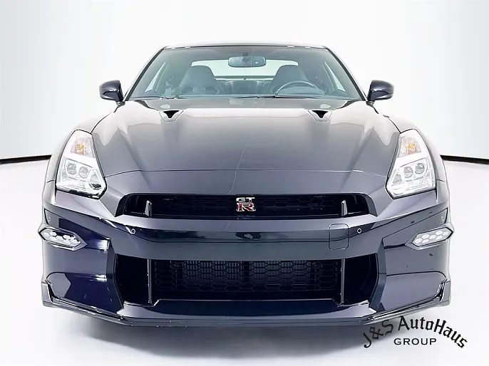 2024 Nissan GT-R