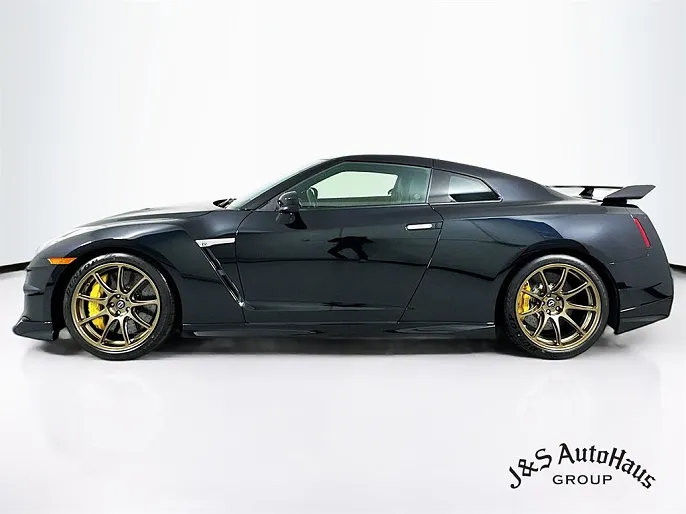 2024 Nissan GT-R