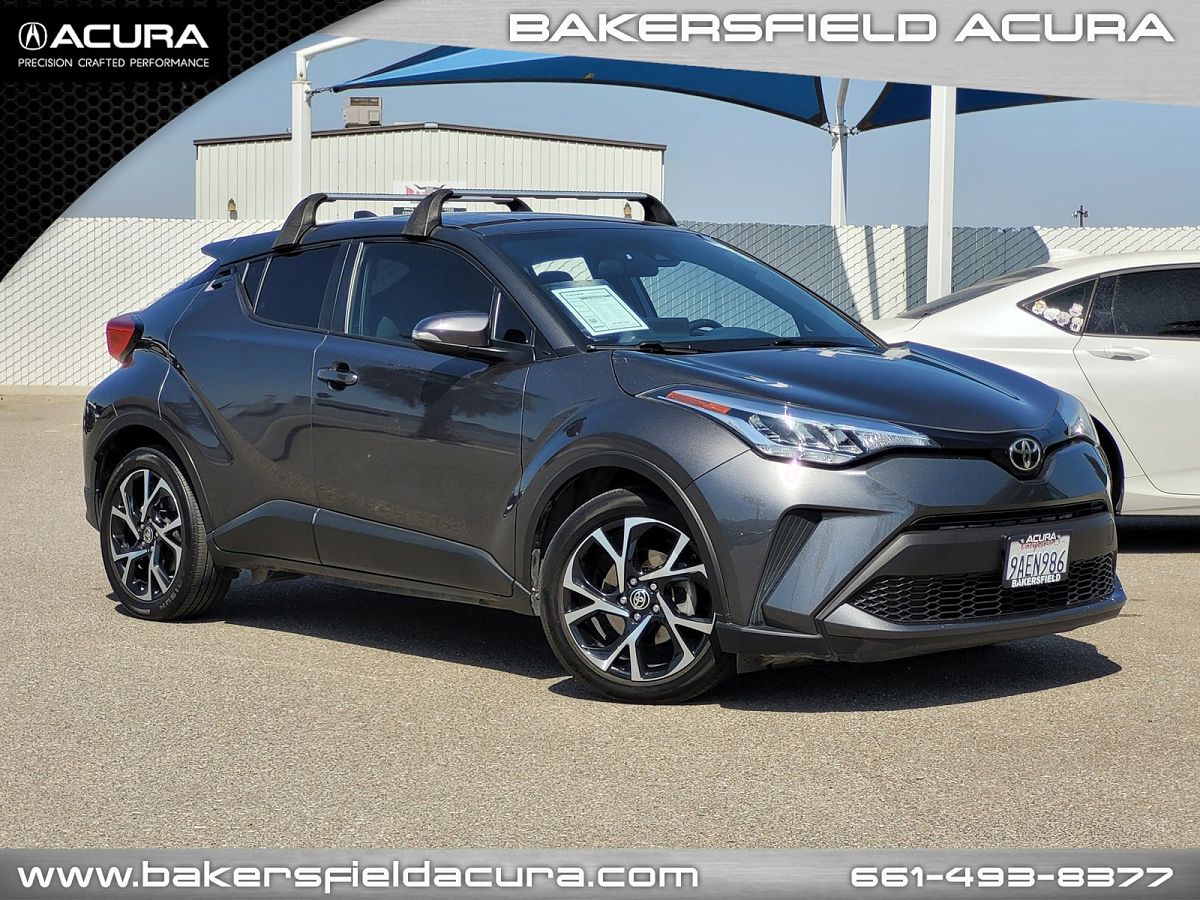 2021 Toyota C-HR XLE photo 11