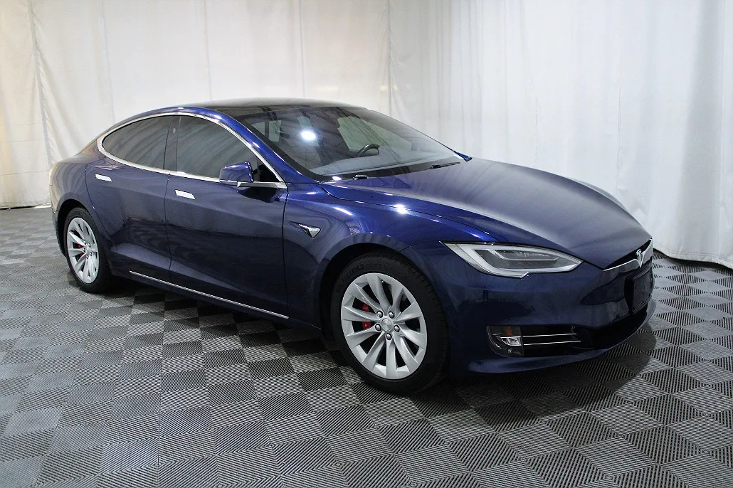 2019 Tesla Model S Performance image 0