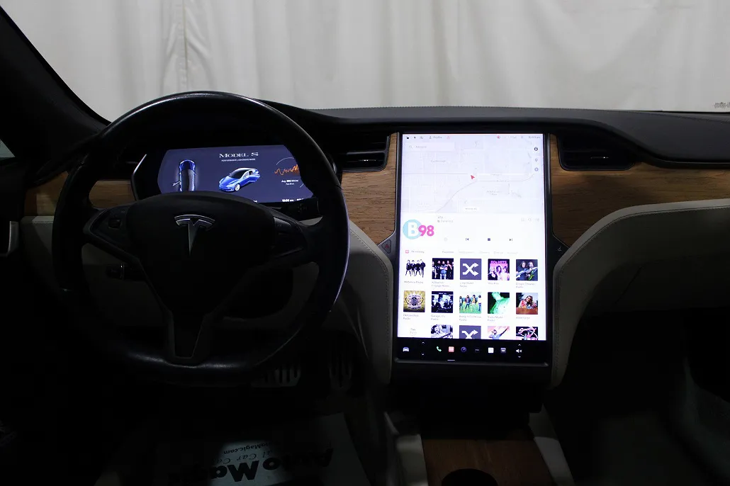 2019 Tesla Model S Performance image 1