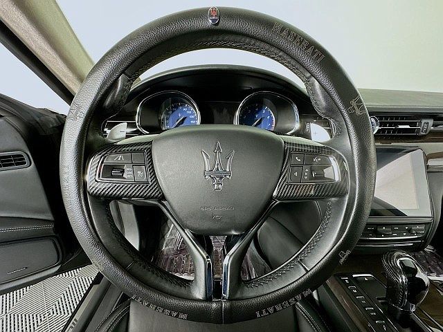 2017 Maserati Quattroporte S image 40