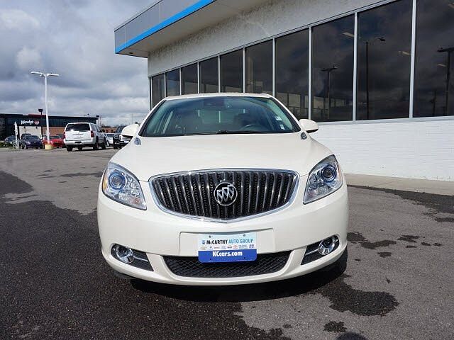 2014 Buick Verano Leather Group image 2
