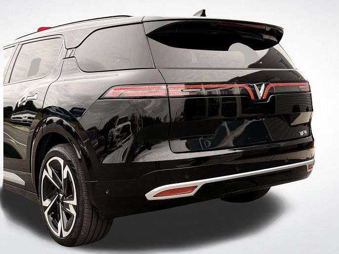 2024 VinFast VF9