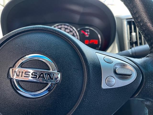 2010 Nissan Maxima S image 20