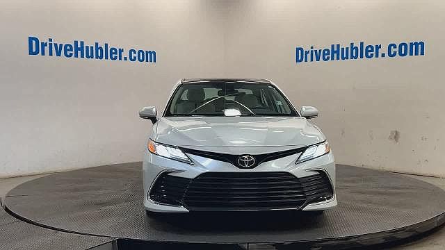 2021 Toyota Camry XLE image 3
