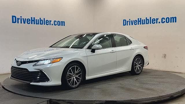 2021 Toyota Camry XLE image 4