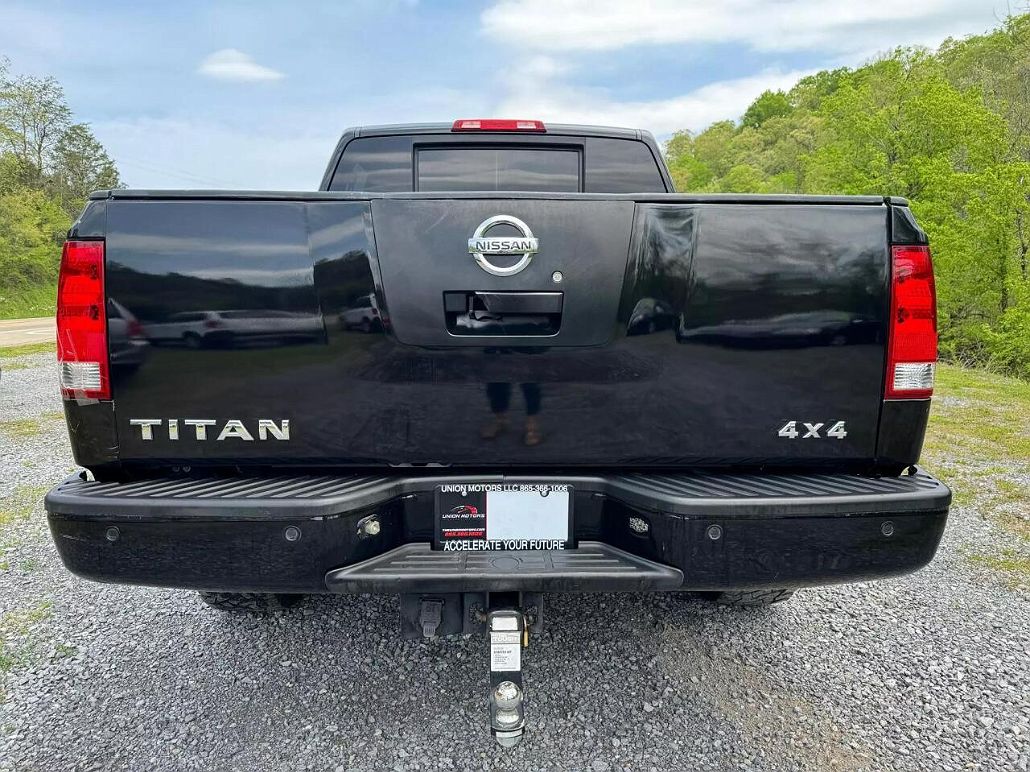 2009 Nissan Titan LE image 3