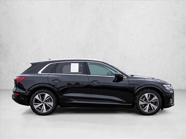 2024 Audi Q8 e-tron