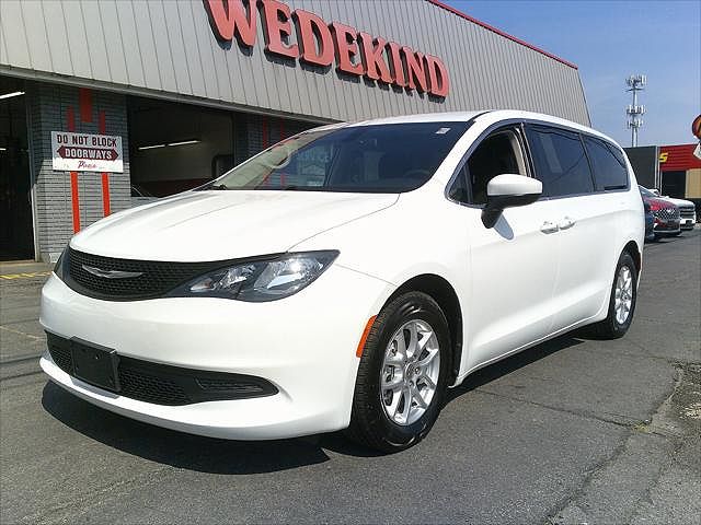 2022 Chrysler Voyager