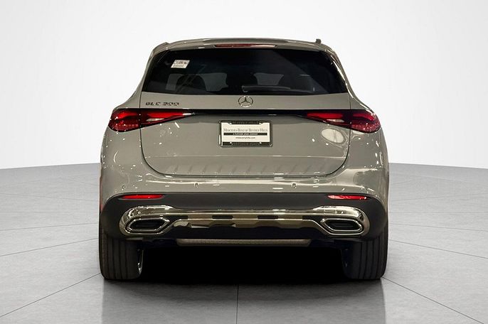 2027 Mercedes-Benz GLC