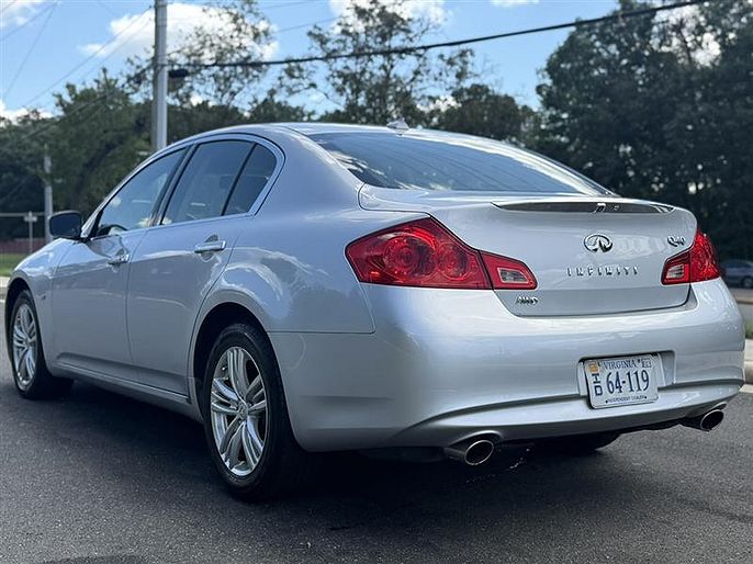 2015 Infiniti Q40