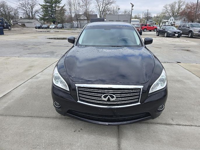 2013 Infiniti M37