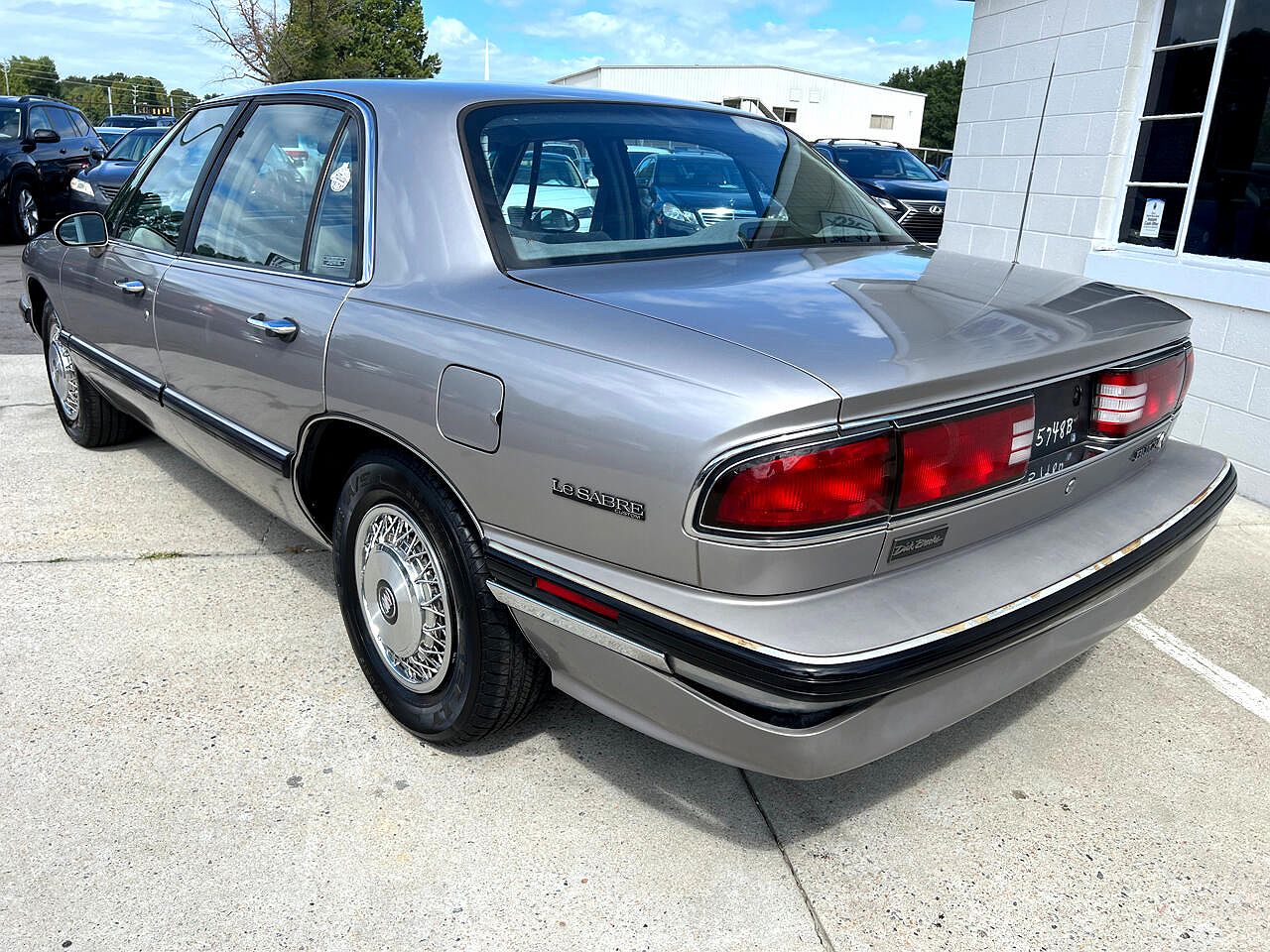 1995 Buick LeSabre Custom image 6