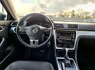 2013 Volkswagen Passat SE image 6