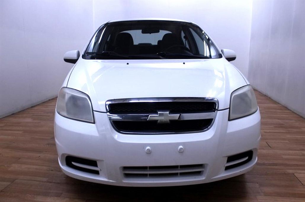 2009 Chevrolet Aveo LT image 2