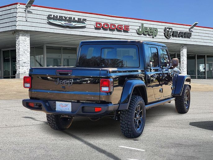 2025 Jeep Gladiator
