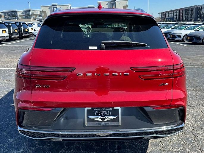 2026 Genesis GV70